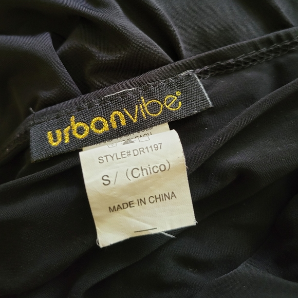 Little black dress, Junior's dainty for any occasion, Excellent Condition - Picture 4 of 15